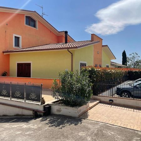 Casa Achille Hotell Spello Eksteriør bilde